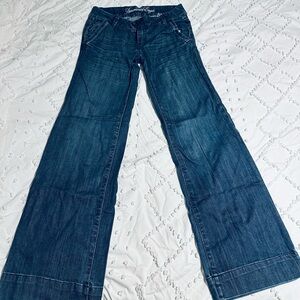 Blue Wide Leg Flare Jeans with Retro Style